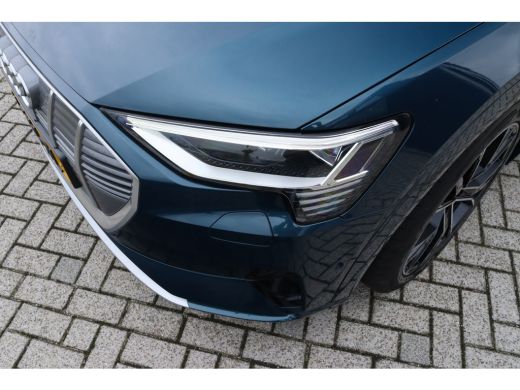 Audi e-tron 50 quattro Launch edition plus 71 kWh | Schuifdak | Adaptieve Cruise | Stoelverwarming | Luchtver... ActivLease financial lease