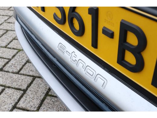Audi e-tron 50 quattro Launch edition plus 71 kWh | Schuifdak | Adaptieve Cruise | Stoelverwarming | Luchtver... ActivLease financial lease