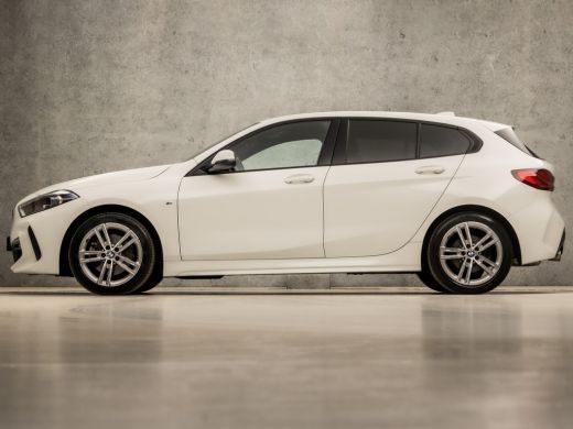 BMW 1 Serie 118i M Sport High Executive Automaat (APPLE CARPLAY, M PAKKET, GROOT NAVI, LEDER, STOELVERWARMING... ActivLease financial lease
