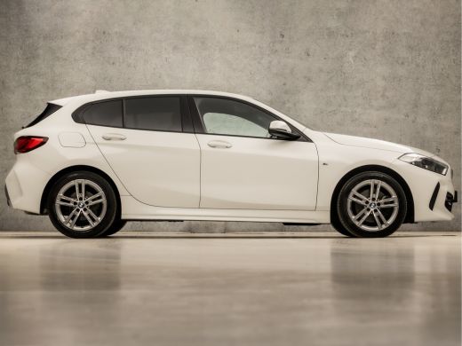 BMW 1 Serie 118i M Sport High Executive Automaat (APPLE CARPLAY, M PAKKET, GROOT NAVI, LEDER, STOELVERWARMING... ActivLease financial lease