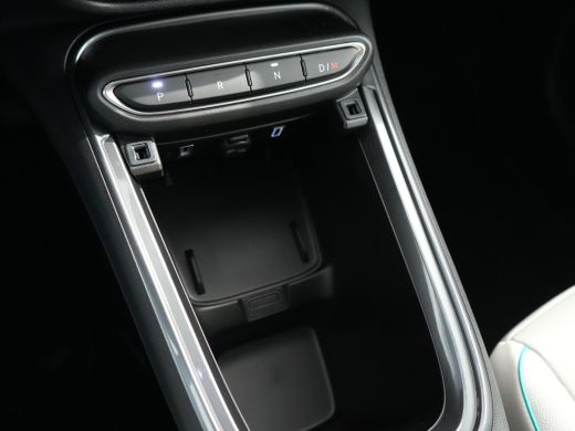 Fiat 600 1.2 Hybrid La Prima | Achteruitrijcamera | Airco (automatisch) | Apple Carplay/Android Auto|telef... ActivLease financial lease