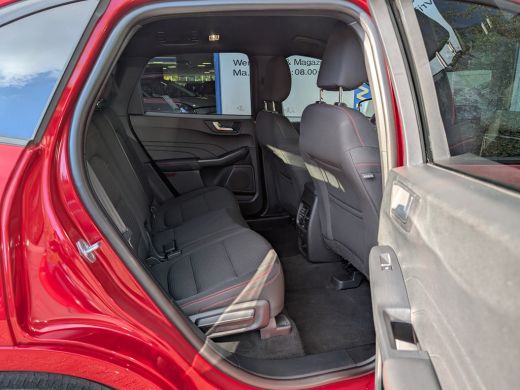 Ford Kuga 2.5 PHEV ST-Line 225pk | Winter Pack | Carplay | Camera | Cruise | Elek. Trekhaak | 1e Eigenaar ActivLease financial lease