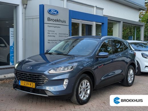 Ford Kuga 2.5 PHEV Titanium 225pk | Dodehoek | Winter Pack | Adap. Cruise | Elek. Trekhaak | 1e Eigenaar & ... Ford Kuga 2.5 PHEV Titanium 225pk | Dodehoek | Winter Pack | Adap. Cruise | Elek. Trekhaak | 1e Eigenaar & ...