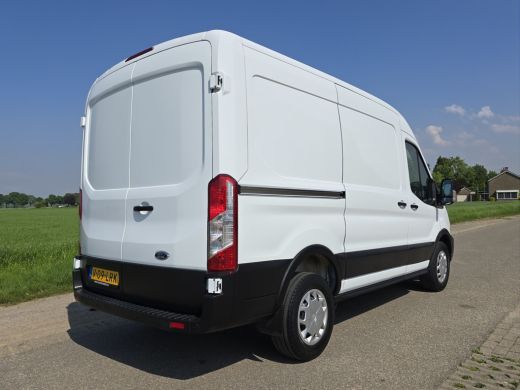 Ford Transit 350 2.0 TDCI L2 H2 - 130 Pk - Euro 6 - Airco - Cruise Control ActivLease financial lease