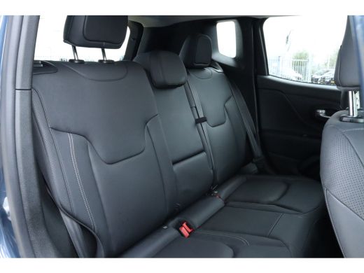 Jeep Renegade 1.5T e-Hybrid S Adaptieve Cruise | Stoel+Stuurverwarming | Camera | Keyless | Leder | Navi | Carplay ActivLease financial lease