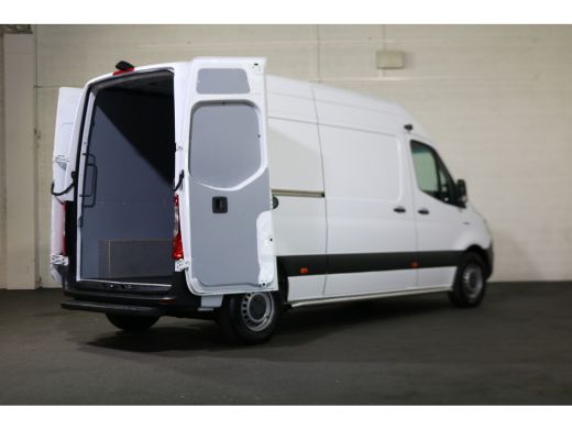 Mercedes-Benz eSprinter L2 H2 55 kWh Airco 270gr Achterdeuren ActivLease financial lease
