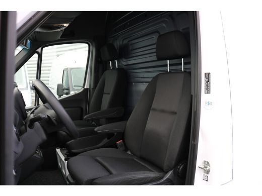 Mercedes-Benz eSprinter L2 H2 55 kWh Airco 270gr Achterdeuren ActivLease financial lease