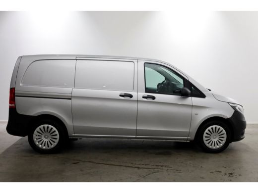 Mercedes-Benz Vito 114 CDI 136pk Compact 9G Automaat 2x Schuifdeur/LED/Camera/Inrichting 07-2022 ActivLease financial lease