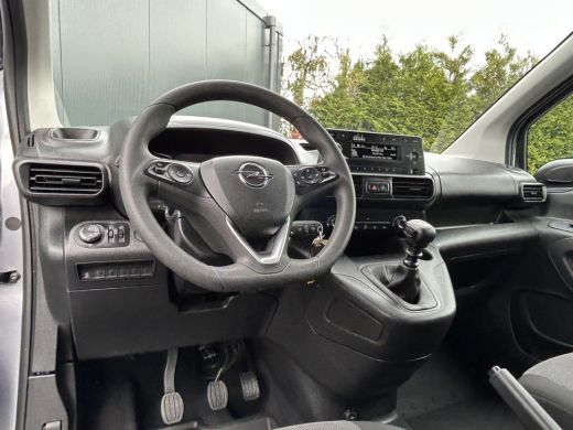 Opel Combo 1.5D 102 PK / L1H1 / UNIEK 15.387 KM !! / 1e EIG. / 6 BAK / AIRCO / CRUISE / BLUETOOTH / PDC ActivLease financial lease