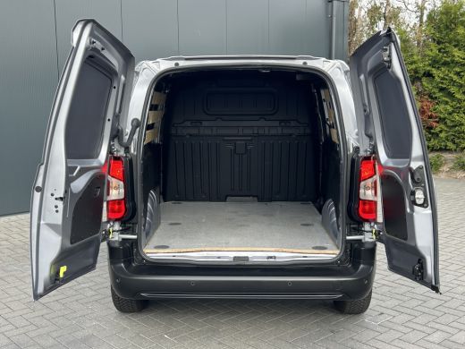 Opel Combo 1.5D 102 PK / L1H1 / UNIEK 15.387 KM !! / 1e EIG. / 6 BAK / AIRCO / CRUISE / BLUETOOTH / PDC ActivLease financial lease