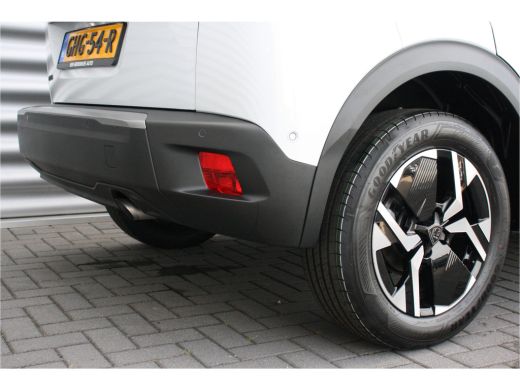 Peugeot 2008 1.2 PURETECH 100PK ALLURE | Climate controle | Cruise Controle | 17'' Lichtmetalen velgen | 360° ... ActivLease financial lease
