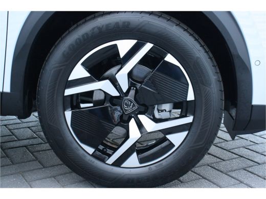 Peugeot 2008 1.2 PURETECH 100PK ALLURE | Climate controle | Cruise Controle | 17'' Lichtmetalen velgen | 360° ... ActivLease financial lease