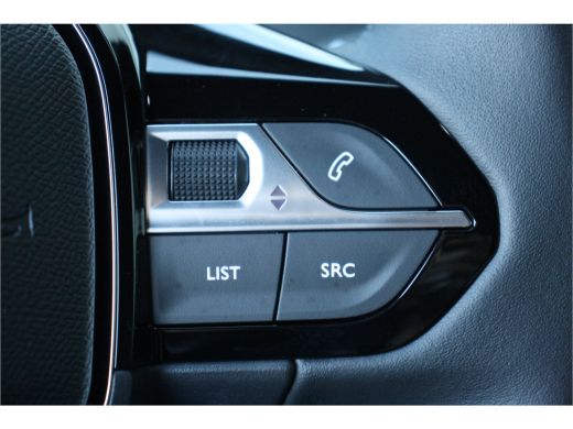 Peugeot 2008 1.2 PURETECH 100PK ALLURE | Climate controle | Cruise Controle | 17'' Lichtmetalen velgen | 360° ... ActivLease financial lease