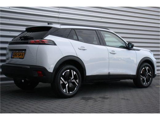 Peugeot 2008 1.2 PURETECH 100PK ALLURE | Climate controle | Cruise Controle | 17'' Lichtmetalen velgen | 360° ... ActivLease financial lease