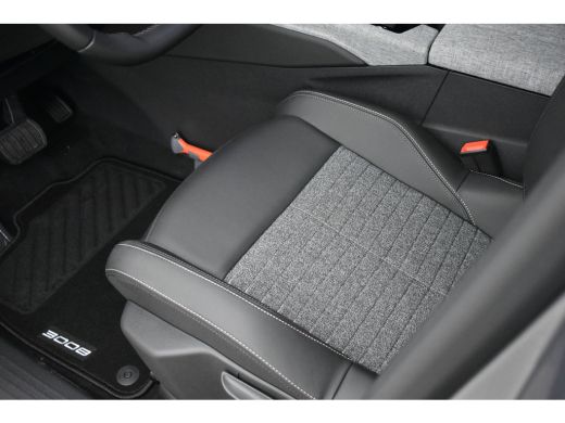 Peugeot 3008 1.6 Plug-in Hybrid 195 Allure DEMO-DEAL! | Afn. Trekhaak | 360 Camera | Adaptive Cruise | Keyless... ActivLease financial lease