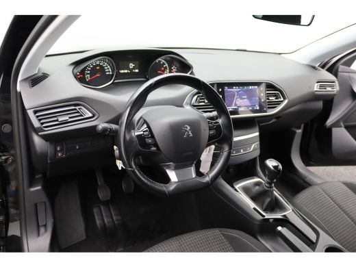 Peugeot 308 SW 1.2 PureTech Blue Lease | Airco | Armsteun voor | Bandenspanningscontrolesysteem ActivLease financial lease