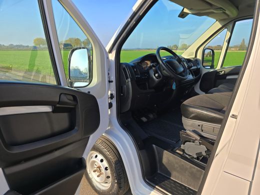 Peugeot Boxer 335 2.2 BlueHDi L2 H2 - Euro 6 - 140 Pk - ParkeerCamera - Airco - Cruise Control ActivLease financial lease