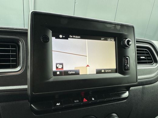 Renault Master T35 2.3 dCi 135 PK / L2H2 / 1e EIG. / 40.759 KM / TREKHAAK / AIRCO / NAVIGATIE / LED DAGRIJVERL. ActivLease financial lease