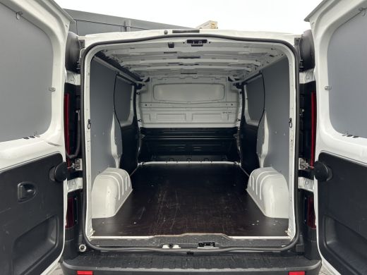 Renault Trafic 2.0 dCi 120 PK / L1H1 / 1e EIG. / TREKHAAK / 2x SCHUIFDEUR / AIRCO / CRUISE / NAVI / LED KOPLAMPEN ActivLease financial lease