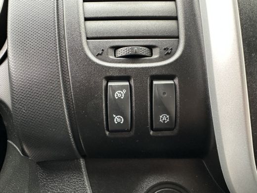 Renault Trafic 2.0 dCi 120 PK / L1H1 / 1e EIG. / TREKHAAK / 2x SCHUIFDEUR / AIRCO / CRUISE / NAVI / LED KOPLAMPEN ActivLease financial lease