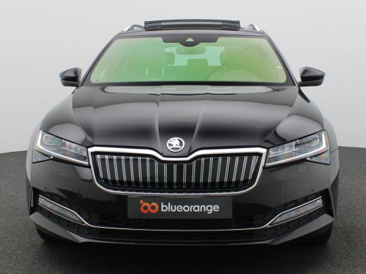 Skoda Superb Combi 1.4 TSI iV Laurin & Klement 218PK DSG Pano-Schuifdak, Elektrische Memorystoel, Matrix LED-v... ActivLease financial lease