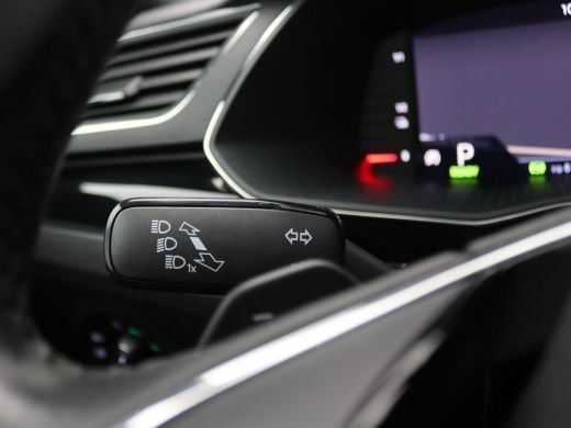 Skoda Superb Combi 1.4 TSI iV Laurin & Klement 218PK DSG Pano-Schuifdak, Elektrische Memorystoel, Matrix LED-v... ActivLease financial lease