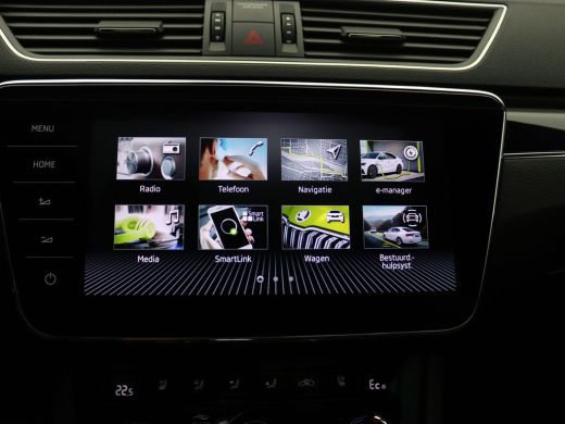 Skoda Superb Combi 1.4 TSI iV Laurin & Klement 218PK DSG Pano-Schuifdak, Elektrische Memorystoel, Matrix LED-v... ActivLease financial lease