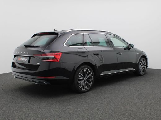 Skoda Superb Combi 1.4 TSI iV Laurin & Klement 218PK DSG Pano-Schuifdak, Elektrische Memorystoel, Matrix LED-v... ActivLease financial lease