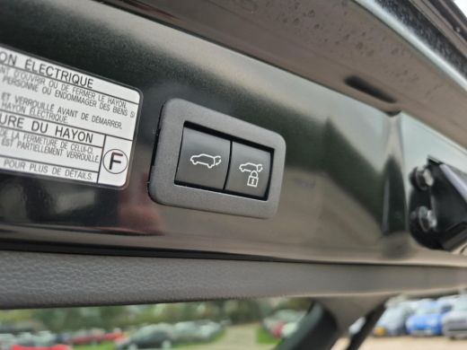 Toyota Corolla Cross Hybrid 200 Style | Stoel- + stuurverwarming | Parkeersensoren | Keyless entry | Carplay | ActivLease financial lease
