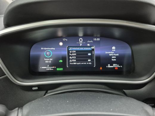 Toyota Corolla Cross Hybrid 200 Style | Stoel- + stuurverwarming | Parkeersensoren | Keyless entry | Carplay | ActivLease financial lease