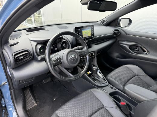 Toyota Yaris 1.5 Hybrid Executive **HEAD-UP DISPLAY/ DODEHOEK DETECTIE/ PARKEERSENSOREN/ 36 MAANDEN GARANTIE** ActivLease financial lease