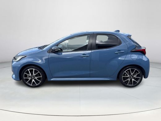 Toyota Yaris 1.5 Hybrid Executive **HEAD-UP DISPLAY/ DODEHOEK DETECTIE/ PARKEERSENSOREN/ 36 MAANDEN GARANTIE** ActivLease financial lease