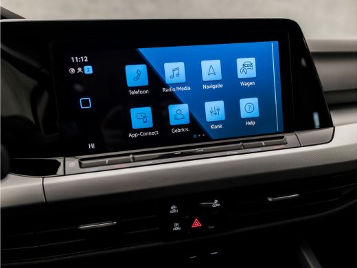 Volkswagen Golf 1.0 TSI Sportline (APPLE CARPLAY, GROOT NAVI, PARKEERSENSOREN, KEYLESS, GETINT GLAS, SPORTSTOELEN... ActivLease financial lease