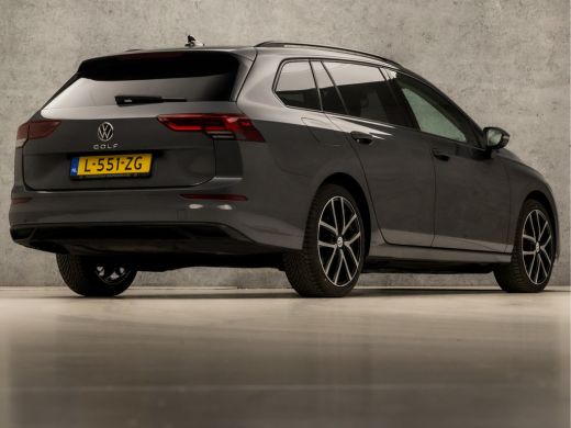 Volkswagen Golf 1.0 TSI Sportline (APPLE CARPLAY, GROOT NAVI, PARKEERSENSOREN, KEYLESS, GETINT GLAS, SPORTSTOELEN... ActivLease financial lease