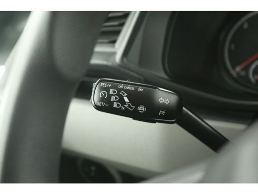 Volkswagen Transporter 2.0 TDI L1H1 | 140PK | Airco | Cruise | Carplay | 3-Zits | Parkeersens. ActivLease financial lease