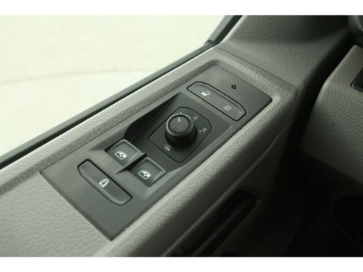 Volkswagen Transporter 2.0 TDI L1H1 | 140PK | Airco | Cruise | Carplay | 3-Zits | Parkeersens. ActivLease financial lease