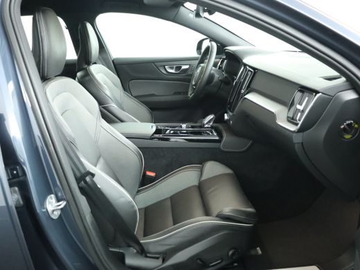 Volvo  V60 T6 AWD Plus Dark ActivLease financial lease