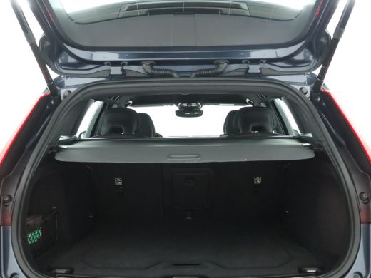Volvo  V60 T6 AWD Plus Dark ActivLease financial lease