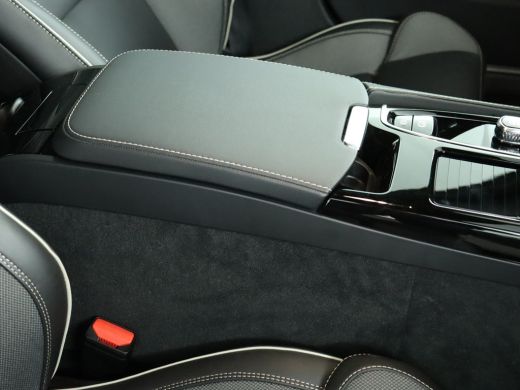 Volvo  V60 T6 AWD Plus Dark ActivLease financial lease
