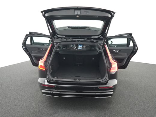 Volvo  V60 2.0 T6 Plug-in hybrid AWD Plus Dark | Harman Kardon | Sportstoelen | 360° Camera | Trekhaak | Ada... ActivLease financial lease