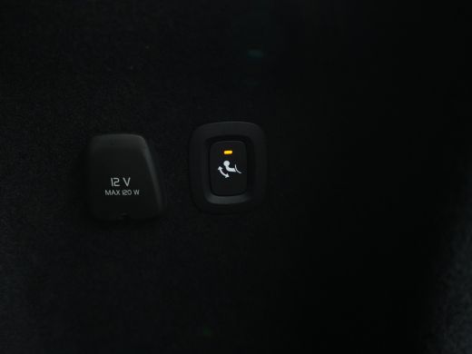 Volvo  V60 2.0 T6 Plug-in hybrid AWD Plus Dark | Harman Kardon | Sportstoelen | 360° Camera | Trekhaak | Ada... ActivLease financial lease