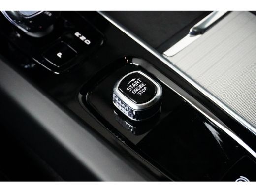 Volvo  XC60 T6 Plug-in hybrid AWD Plus Black Edition | Luchtvering | Achterbank verwarmd | Achteruitrijcamera... ActivLease financial lease