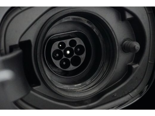 Volvo  XC60 T6 Plug-in hybrid AWD Plus Black Edition | Luchtvering | Achterbank verwarmd | Achteruitrijcamera... ActivLease financial lease