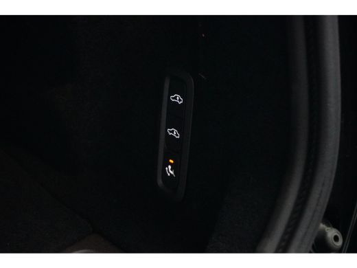 Volvo  XC60 T6 Plug-in hybrid AWD Plus Black Edition | Luchtvering | Achterbank verwarmd | Achteruitrijcamera... ActivLease financial lease