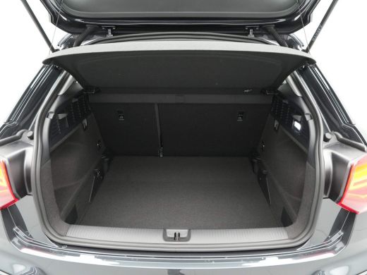 Audi Q2 35 TFSI 150 pk S-Tronic Advanced edition Panoramadak Navigatie Climatronic Parkeersensoren 113 ActivLease financial lease