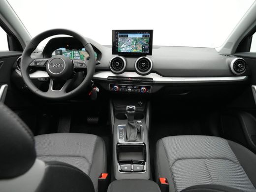 Audi Q2 35 TFSI 150 pk S-Tronic Advanced edition Panoramadak Navigatie Climatronic Parkeersensoren 113 ActivLease financial lease