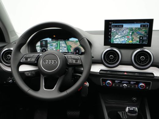 Audi Q2 35 TFSI 150 pk S-Tronic Advanced edition Panoramadak Navigatie Climatronic Parkeersensoren 113 ActivLease financial lease