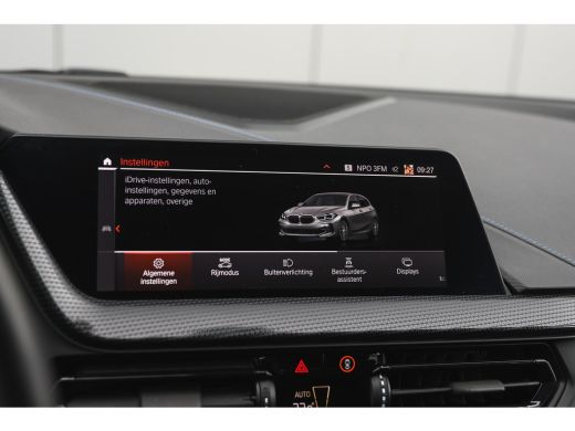 BMW 1 Serie 118i High Executive M Sport Automaat / Panoramadak / Sportstoelen / Achteruitrijcamera / Adaptiev... ActivLease financial lease