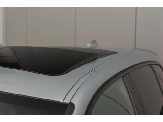 BMW 1 Serie 118i High Executive M Sport Automaat / Panoramadak / Sportstoelen / Achteruitrijcamera / Adaptiev... ActivLease financial lease