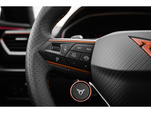 CUPRA Formentor Business 1.5 TSI e-Hybrid | Ambient light | Senheisser sound | 19" LM Glossy Black | Navi | Intel... ActivLease financial lease